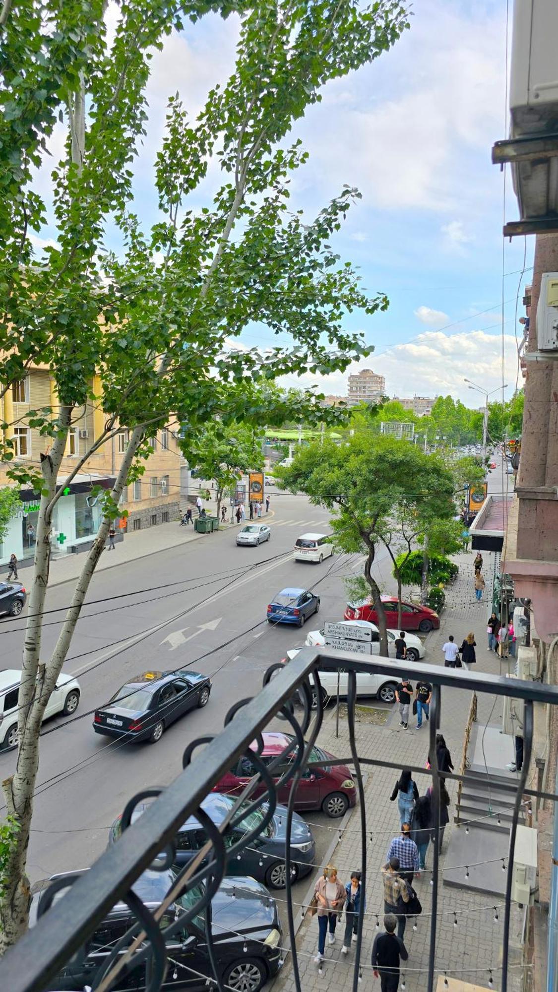 Прекрасная 4-Ех Комнатная Квартира В Самом Центре Ereván Exterior foto